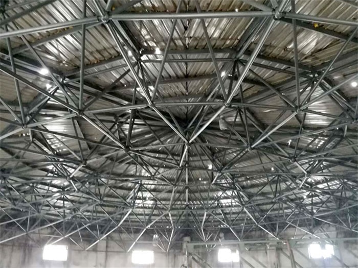 博尔塔拉蒙古自治州洗煤厂蓄水池网架